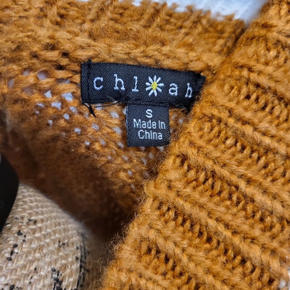 Chloah Sweater Dress with Oversized Flared Sleeves - Picture 7 of 8